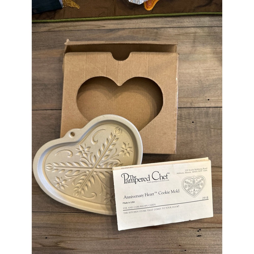 Pampered Chef Cookie Mold NIB Heart Perfect Gift Holiday Christmas